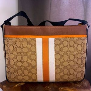 Coach Thompson Crossbody Bag 🧡